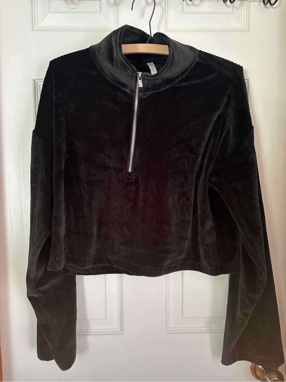 Fabletics Black Ribbed Half Zip Cropped Pullover Small Bell Sleeve